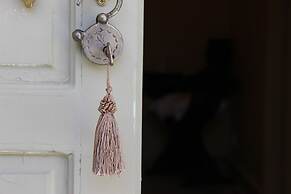 Riad Emberiza Sahari