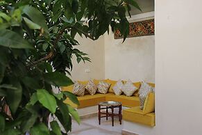 Riad Emberiza Sahari