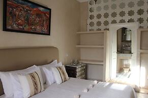 Riad Emberiza Sahari