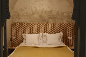 Riad Emberiza Sahari