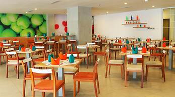 HARRIS Hotel Pontianak