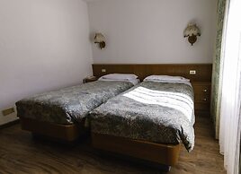 Hotel Ottoz Meublè