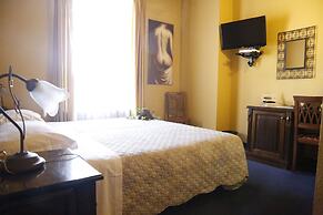 Hotel Damian