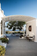Villa Iliovasilema Santorini