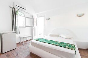 Villa Iliovasilema Santorini