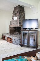 Villa Iliovasilema Santorini