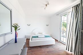 Villa Iliovasilema Santorini