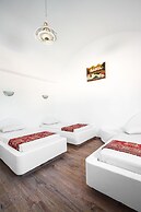 Villa Iliovasilema Santorini