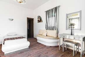 Villa Iliovasilema Santorini