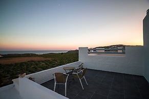 Villa Iliovasilema Santorini