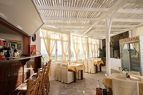 Villa Iliovasilema Santorini