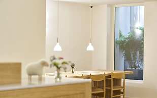 9Hotel Republique