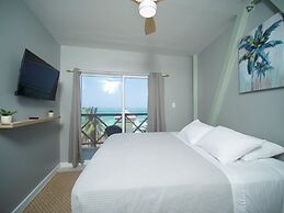 Sandbar Beachfront Hotel & Hostel