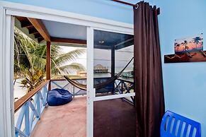 Sandbar Beachfront Hostel & Restaurant