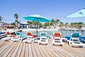 Sandbar Beachfront Hostel & Restaurant