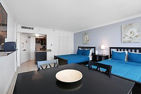 Castle Beach Suites by MiaRentals