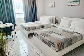 Castle Beach Suites by MiaRentals