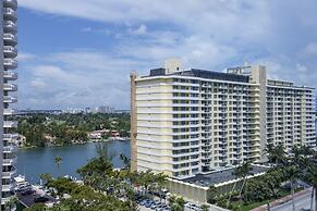 Castle Beach Suites by MiaRentals