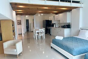 Castle Beach Suites by MiaRentals