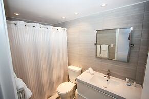 Castle Beach Suites by MiaRentals