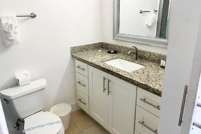 Sunny Isles Apartments