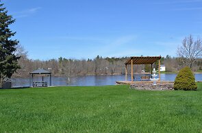 Motel 6 Campbellford, ON