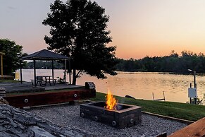 Motel 6 Campbellford, ON