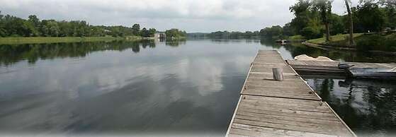 Motel 6 Campbellford, ON