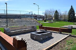 Motel 6 Campbellford, ON