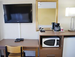 Motel 6 Campbellford, ON