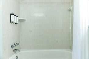 Motel 6 Campbellford, ON