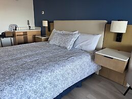 Harborline Hotel