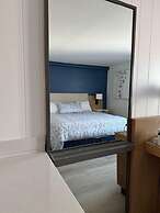 Harborline Hotel