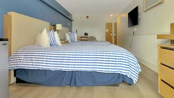 Harborline Hotel