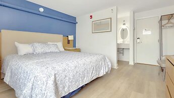 Harborline Hotel