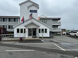 Harborline Hotel