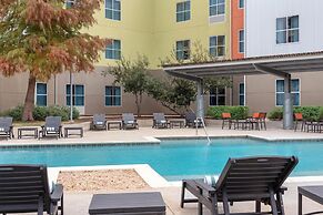 Homewood Suites by Hilton TechRidge Parmer @ I-35