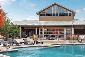 Homewood Suites by Hilton TechRidge Parmer @ I-35