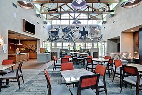 Homewood Suites by Hilton TechRidge Parmer @ I-35