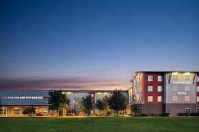 Homewood Suites by Hilton TechRidge Parmer @ I-35
