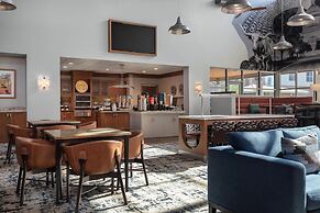 Homewood Suites by Hilton TechRidge Parmer @ I-35