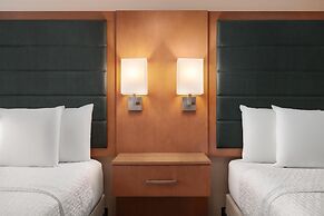 Homewood Suites by Hilton TechRidge Parmer @ I-35