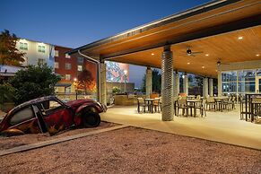 Homewood Suites by Hilton TechRidge Parmer @ I-35