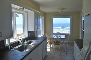 On the Beachfront Vacation Rentals