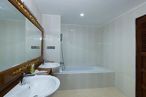 Su Tine San Royal Palace Hotel