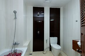 Su Tine San Royal Palace Hotel