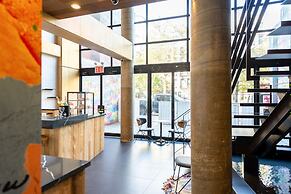 Orchard Street Hotel