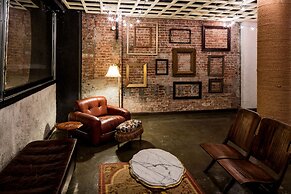 Orchard Street Hotel