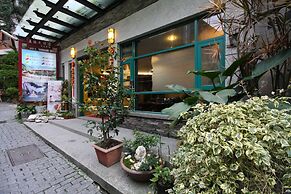 Jenq Yang Hotspring Hotel