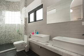 Discovery Secret Resort